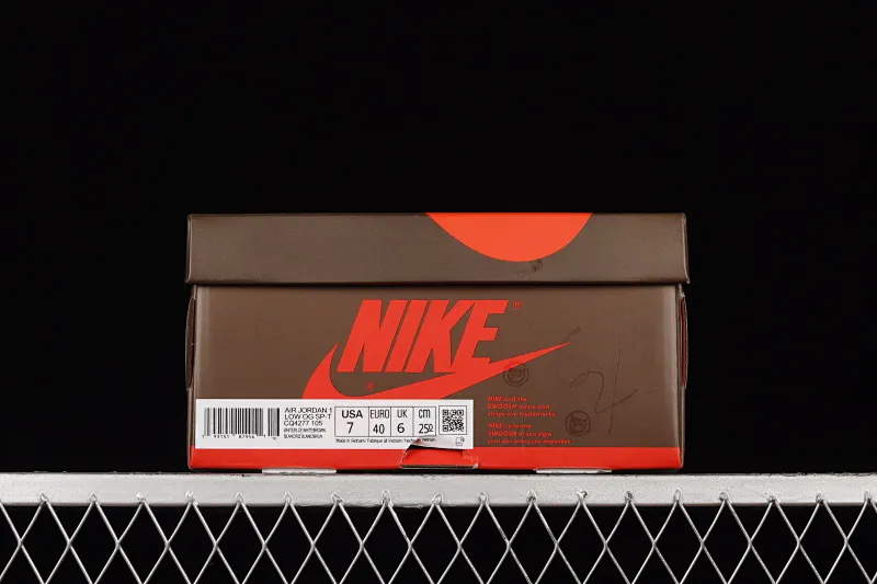 All categories Air Jordan Jordan series basketball shoes Air Jordan 1 Low Travis Scott x Air Jordan 1 Low "Dark Mocha" AJ1 Joe 1 Little Mocha CQ4277-105